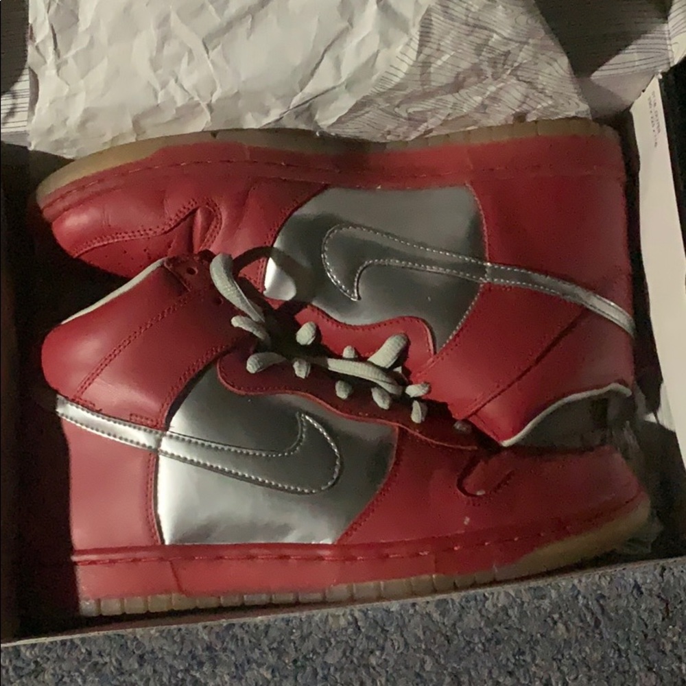Nike sb dunk hi “mork and mindys”